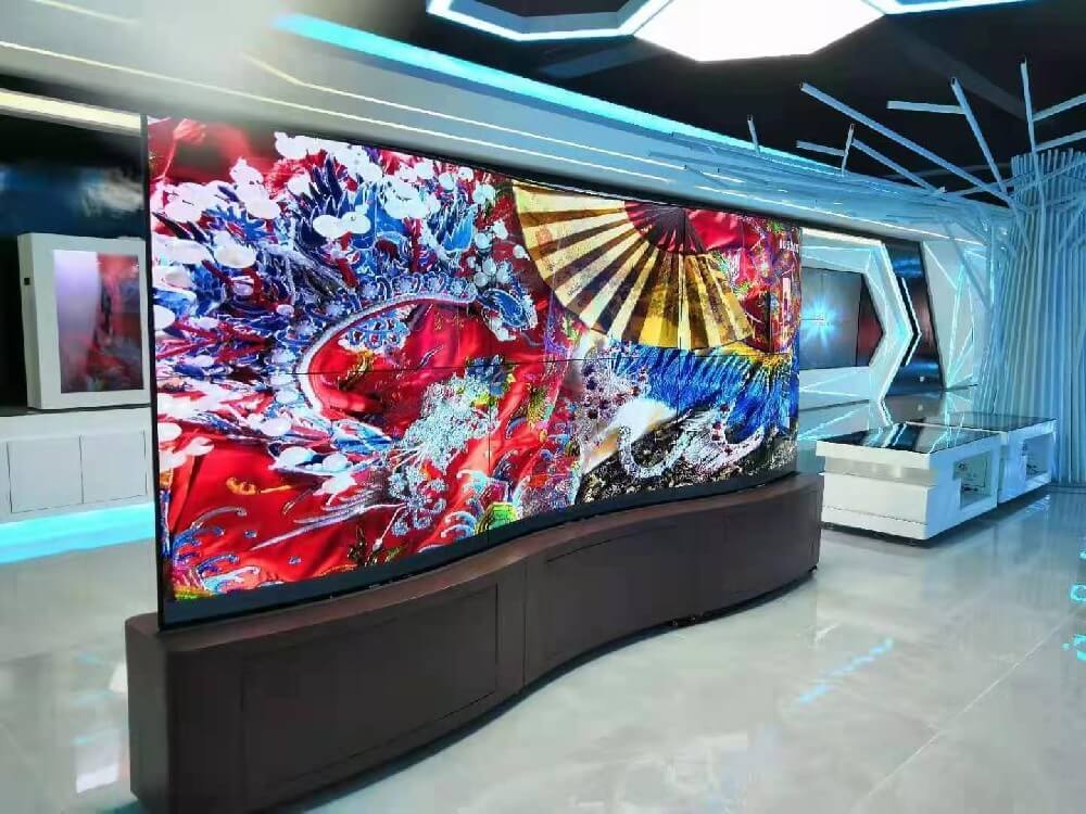 如何安裝曲面拼接屏？安裝時需要注意什么？